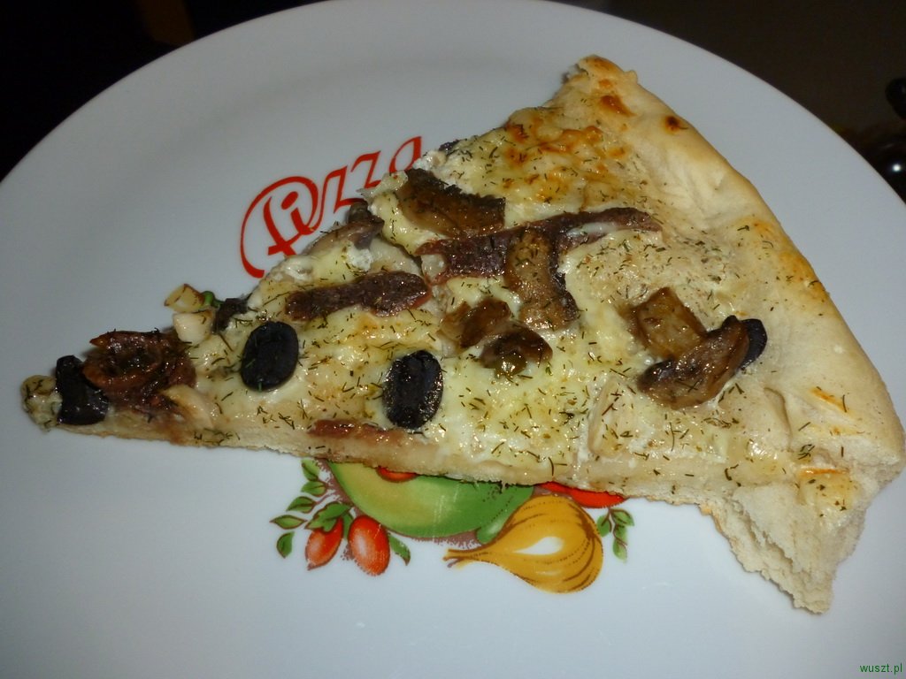 pizza anchois kapary oliwki2 72. 2 x Pizza: z anchois, kaparami i oliwkami + standardowa, na wszelki wypadek ;)